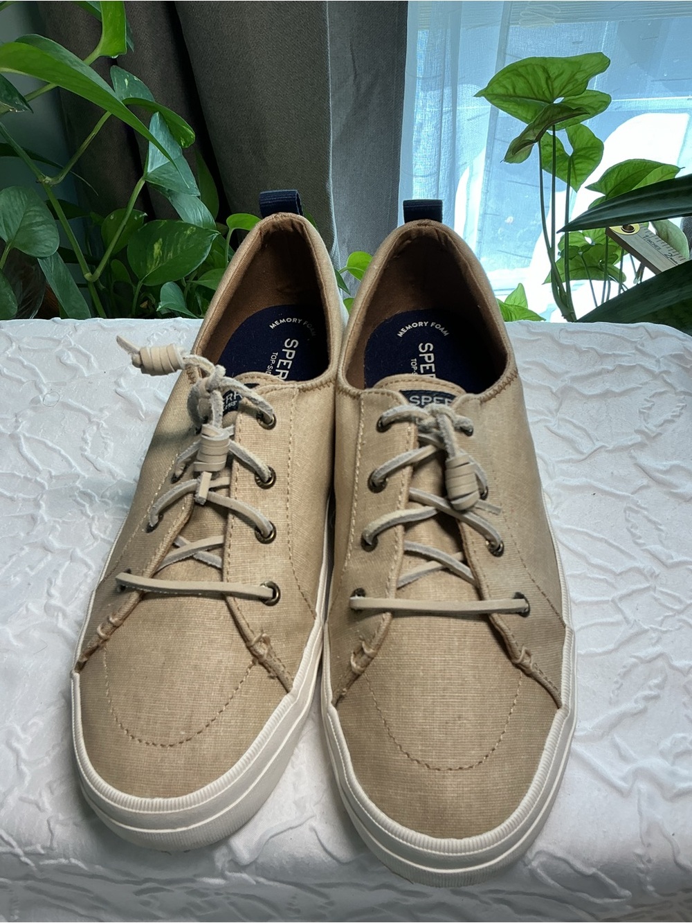 Sperry Women's Tan Canvas Lace-Up Sneakers